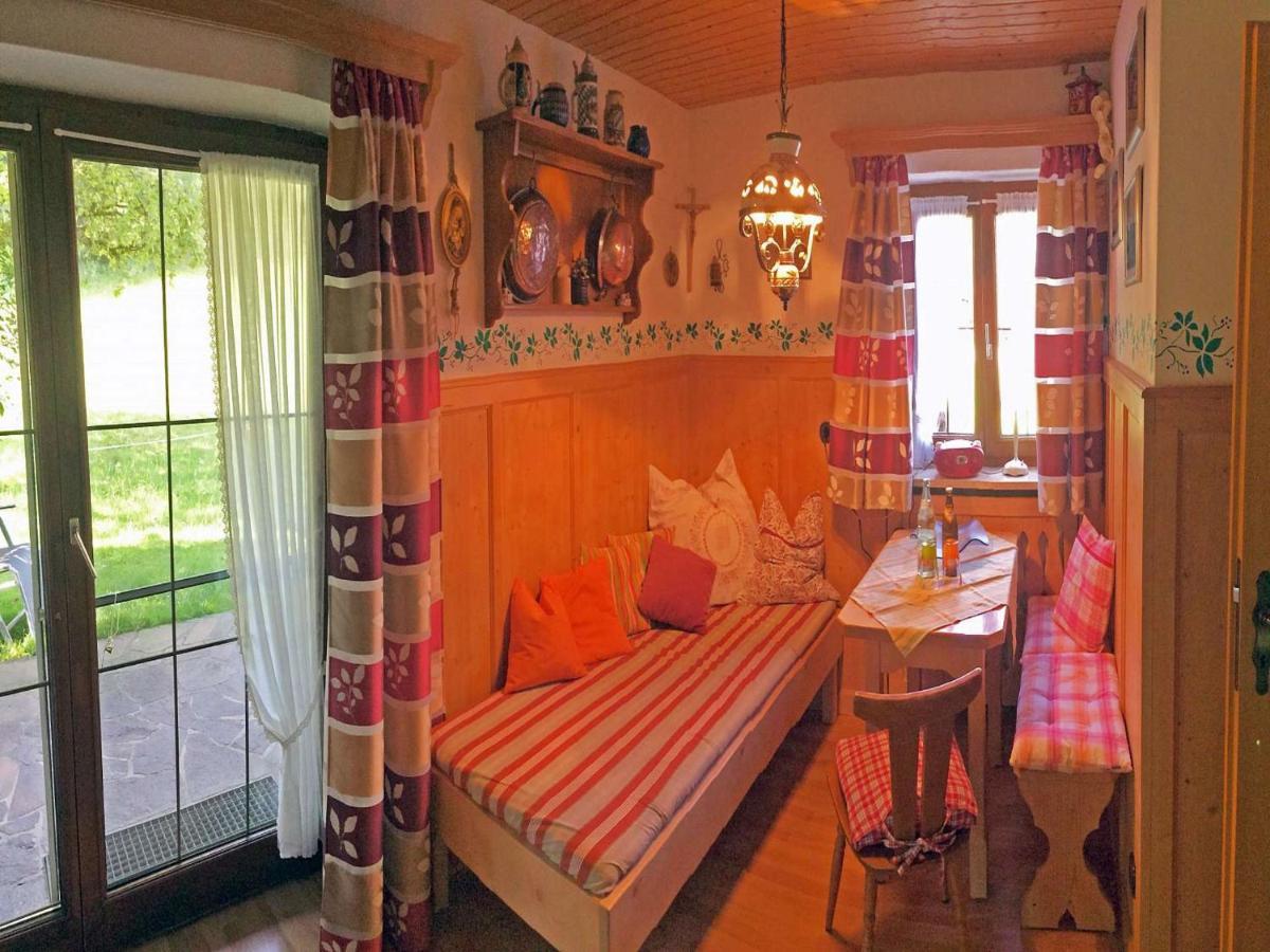 Villa Weissenhof | Chiemgau Karte Rottau Habitación foto
